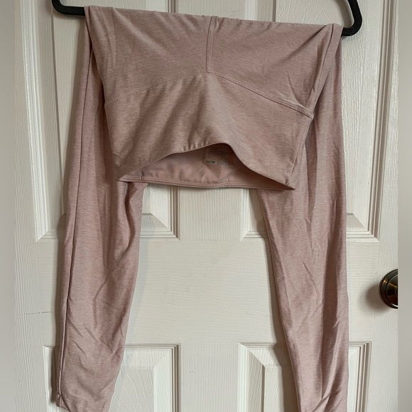Light Pink New Balance Dry Leggings - Picture 1 of 3